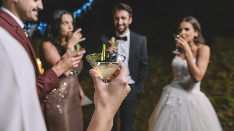 Comment S’habiller à un Mariage Quand on est Petite ?