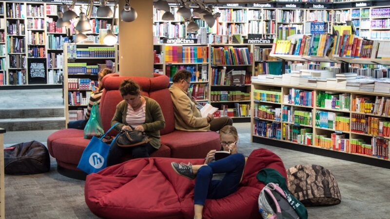 Aménager un coin lecture inspirant dans votre maison