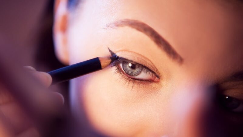 Astuces pour sublimer votre regard avec des techniques simples