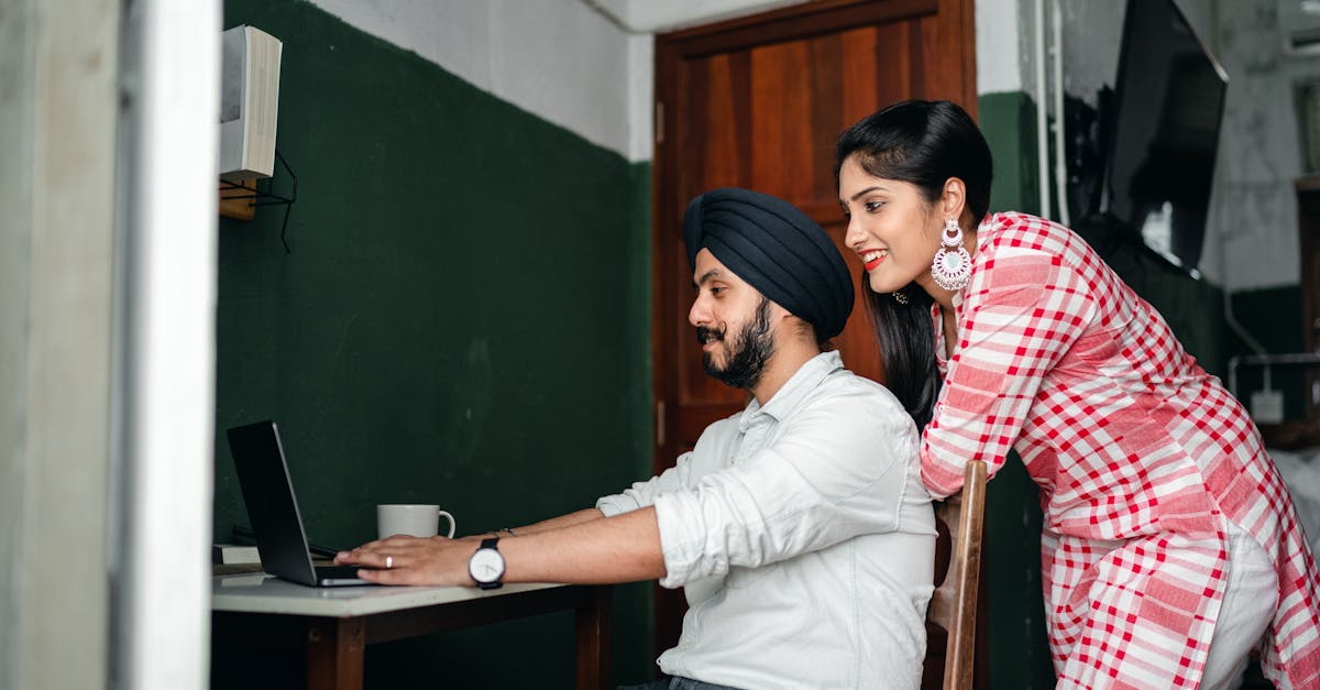 découvrez comment aménager un bureau à domicile fonctionnel et ergonomique, optimisant à la fois votre confort et votre productivité. inspirez-vous de nos conseils pour créer un espace de travail agréable qui favorise la concentration et la créativité.