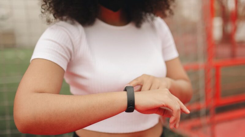 Les gadgets de fitness qui révolutionnent le sport à domicile