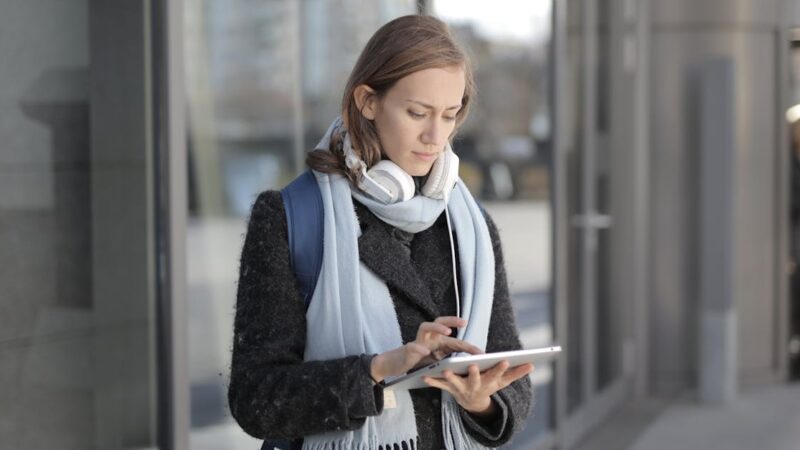 Les gadgets indispensables pour un voyage connecté