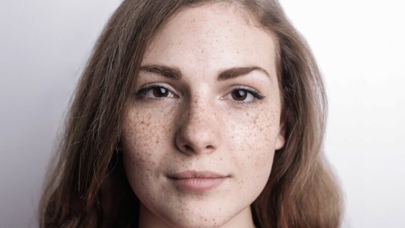 Les secrets d’un maquillage naturel et lumineux