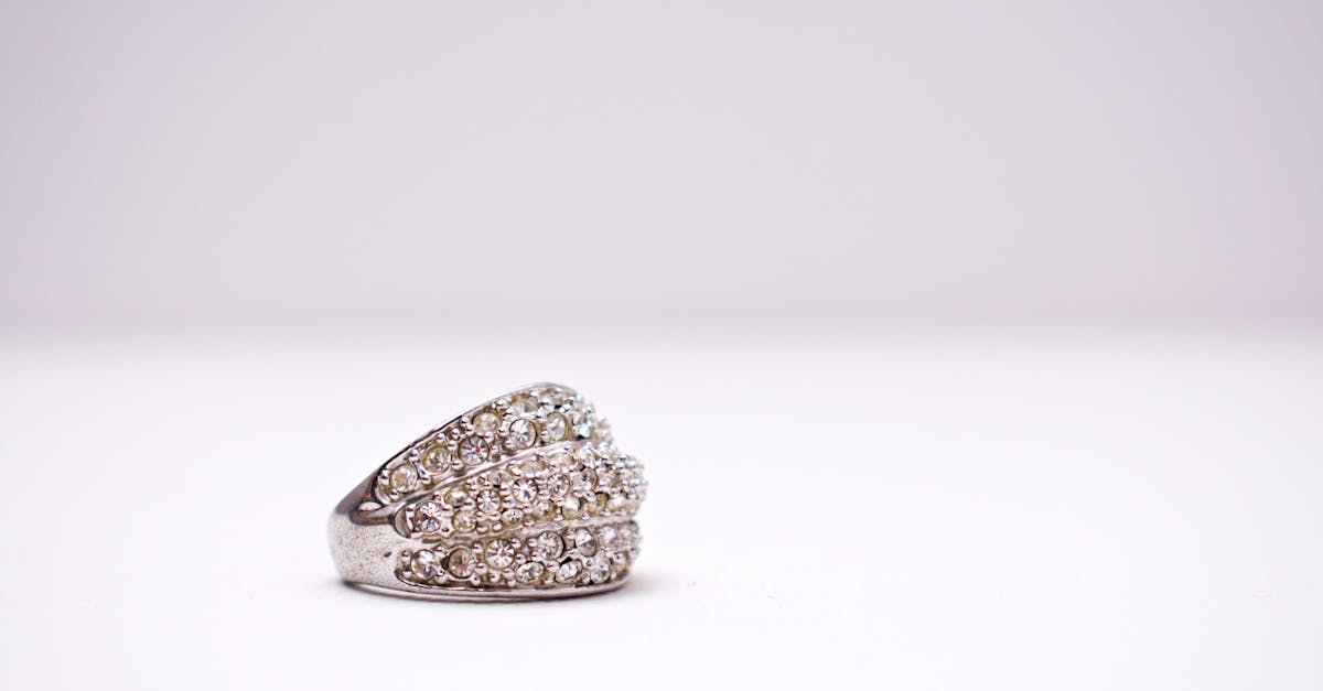 découvrez une vaste sélection d'accessoires tendance pour sublimer votre style avec accessorize. trouvez des bijoux, sacs, écharpes et bien plus encore pour compléter toutes vos tenues avec élégance.