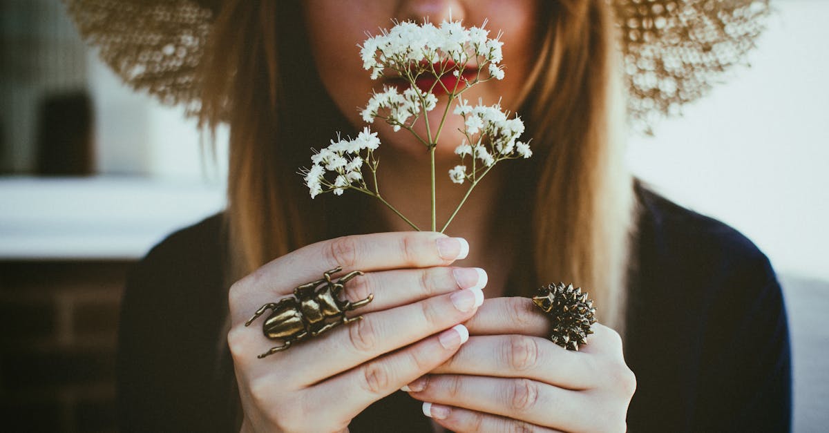 découvrez l'art de l'accessorisation ! explorez des conseils et astuces pour sublimer vos tenues avec des accessoires tendance, du choix des bijoux aux sacs à main, et apprenez à personnaliser votre style unique.