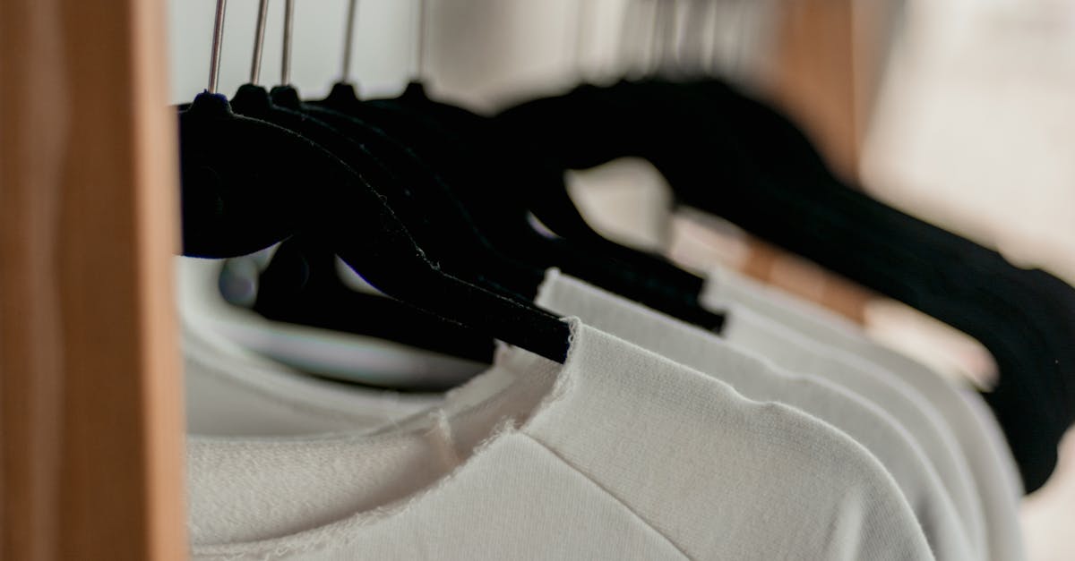découvrez nos conseils et astuces pour prendre soin de vos vêtements. apprenez les meilleures pratiques de lavage, séchage et rangement afin de prolonger la durée de vie de vos habits tout en préservant leur éclat et leur qualité.