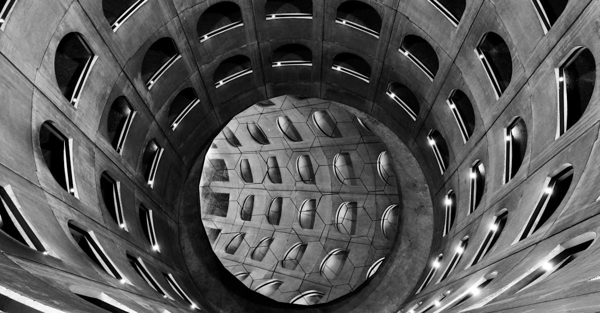 découvrez l'univers captivant du monochrome, où la simplicité des couleurs s'allie à l'élégance du design. plongez dans des créations artistiques et des tendances décoratives qui mettent en valeur la beauté d'une seule teinte. explorez comment le monochrome peut transformer vos espaces et exprimer votre style unique.