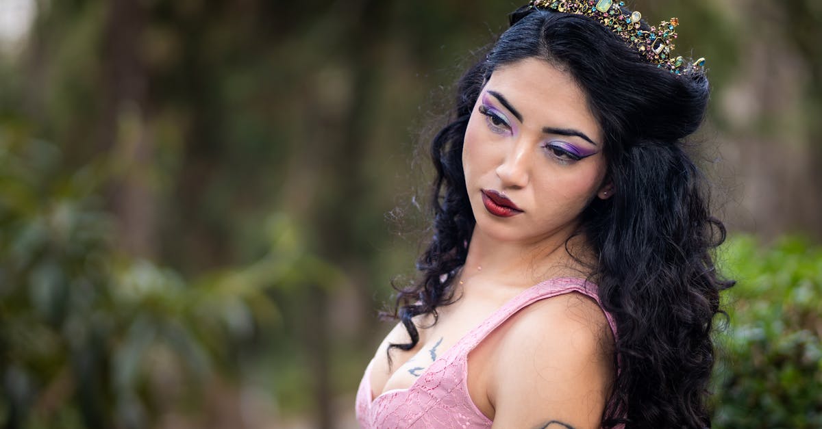 découvrez l'univers du maquillage naturel : des astuces, des produits bio, et des techniques pour sublimer votre beauté tout en respectant votre peau et l'environnement. adoptez une approche saine et éthique pour un look frais et lumineux.