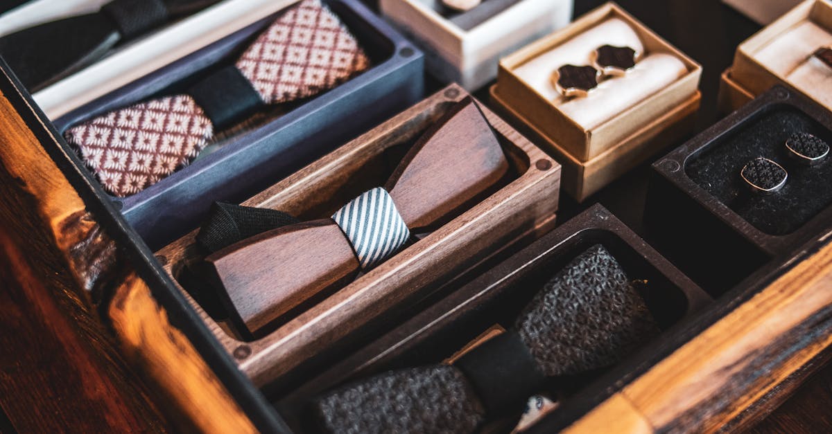 découvrez comment organiser votre garde-robe masculine avec des astuces pratiques et des conseils de rangement. transformez votre espace en un environnement fonctionnel et élégant, tout en facilitant votre choix de vêtements au quotidien.
