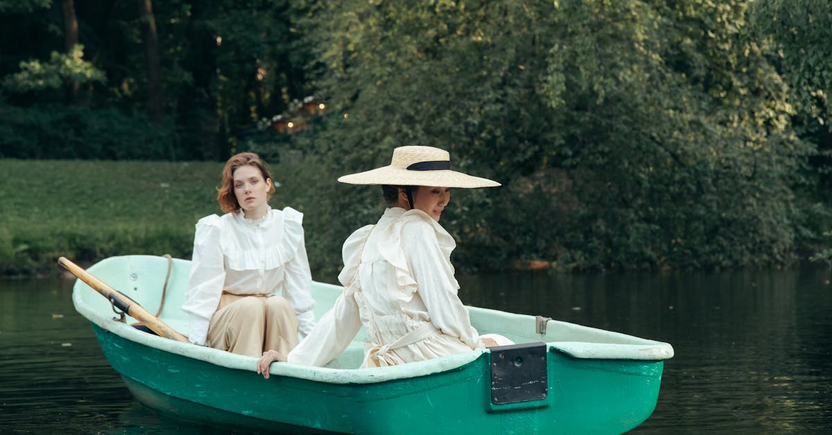 découvrez notre collection au style intemporel, où l'élégance classique rencontre les tendances modernes. parfait pour ceux qui recherchent des pièces qui résistent à l'épreuve du temps.