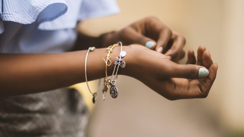Les tendances accessoires 2025 : ce qu’il faut adopter