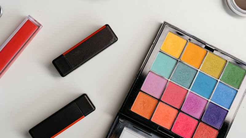 Les tendances en maquillage inspirées par les défilés internationaux