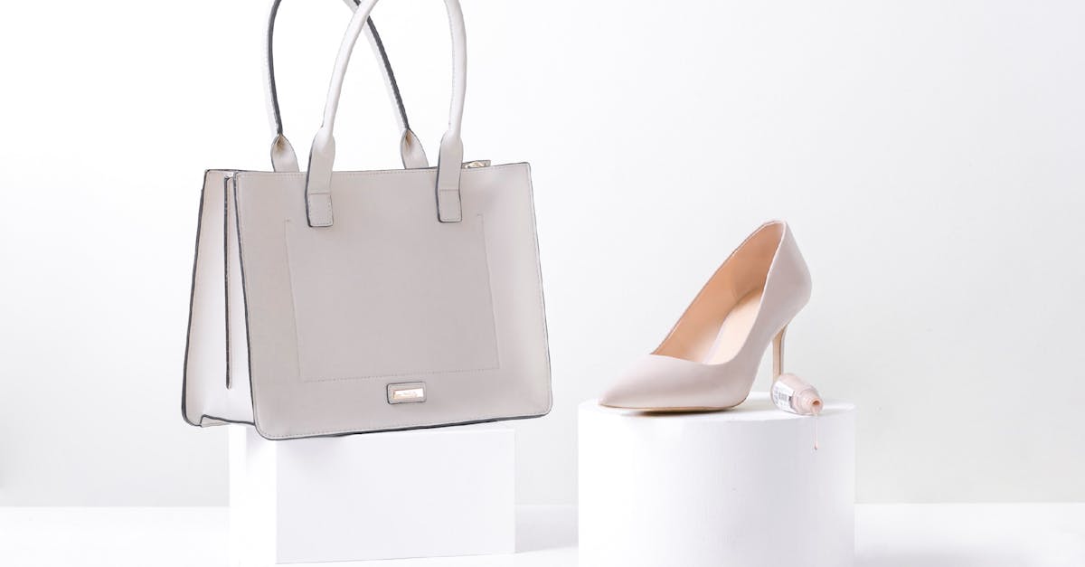 découvrez les tendances de la mode de luxe abordable qui allient style et élégance sans compromettre votre budget. explorez nos conseils pour rester à la pointe de la mode tout en faisant des choix financiers intelligents.