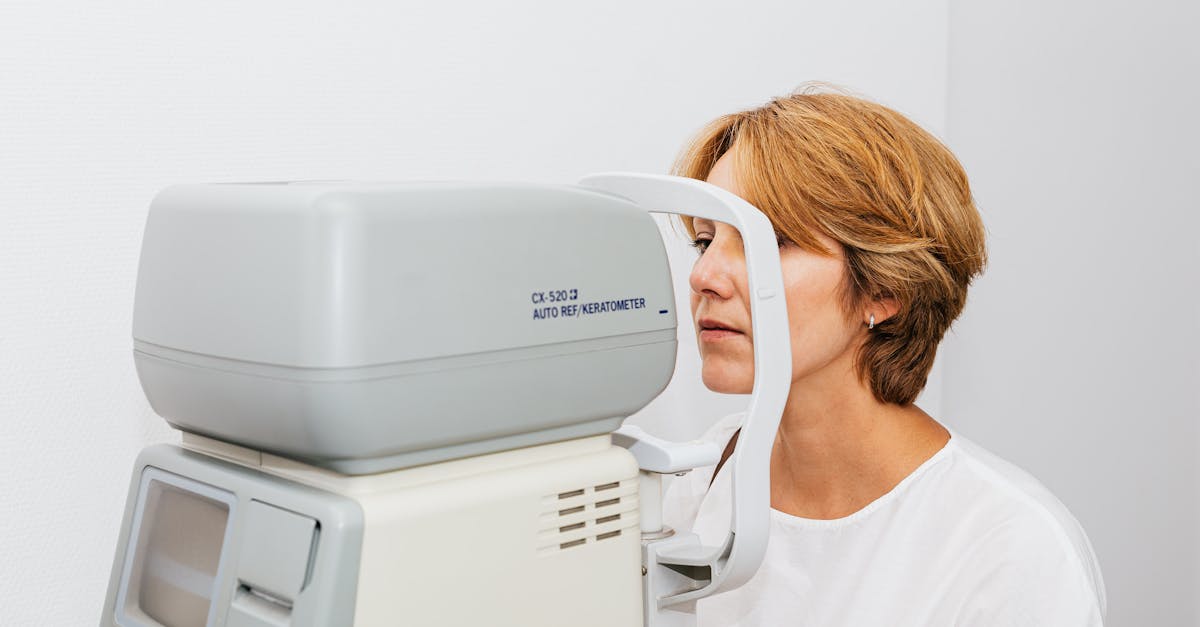 découvrez nos conseils et produits pour prendre soin de vos yeux. améliorez votre bien-être visuel avec des astuces sur l'hydratation, la protection contre les écrans et les soins adaptés. prenez la santé de vos yeux en main et préservez votre vision au quotidien.