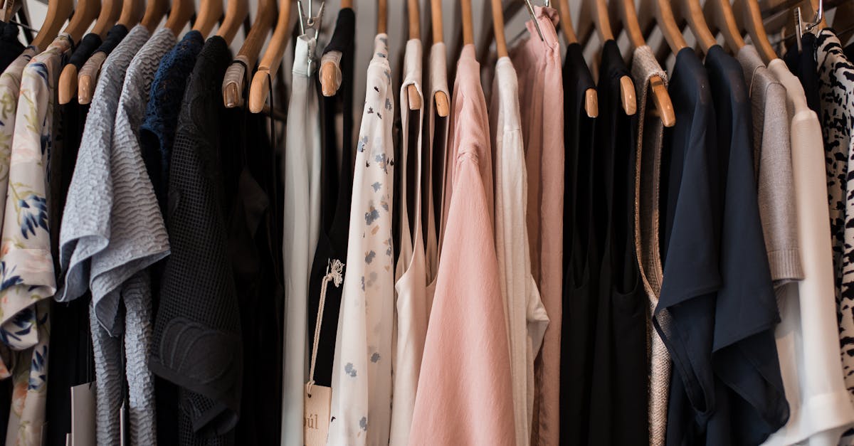 découvrez les dernières tendances de la mode : looks incontournables, styles audacieux et conseils pour être à la pointe des tendances. restez chic et inspiré tout au long de la saison avec nos astuces mode.