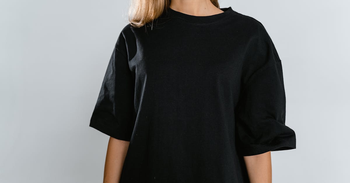 découvrez les dernières tendances de la mode pour rester à la pointe du style cette saison. explorez nos conseils, inspirations et sélections de vêtements incontournables pour un look moderne et élégant.