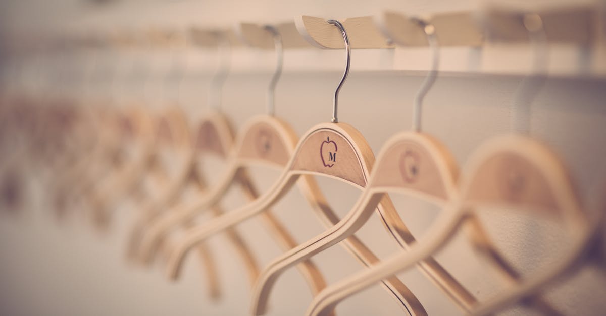 découvrez notre vaste sélection d'armoires modernes et fonctionnelles pour optimiser votre espace de rangement. que vous cherchiez une armoire classique ou contemporaine, nous avons ce qu'il vous faut pour harmoniser votre intérieur avec style.