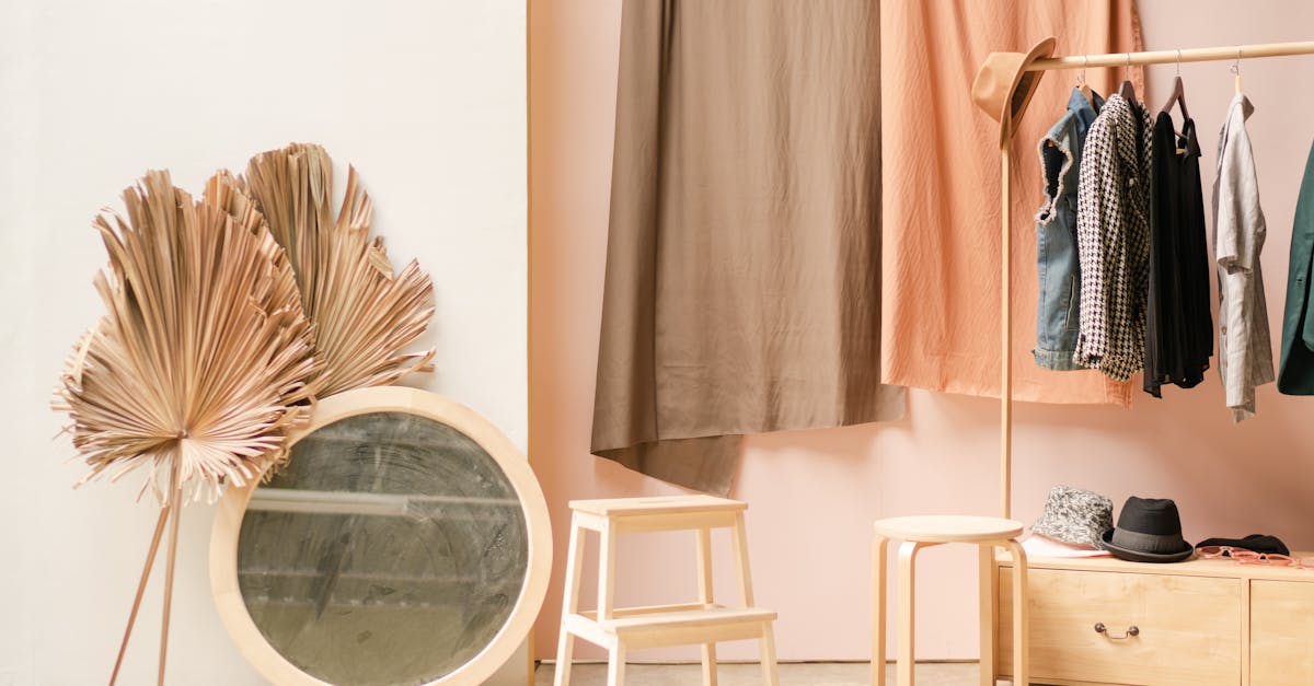 découvrez notre vaste sélection de garde-robes élégantes et fonctionnelles, idéales pour optimiser votre espace de rangement tout en apportant une touche de style à votre intérieur.